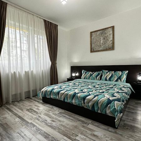 Comfort Apartment Targoviste Luaran gambar